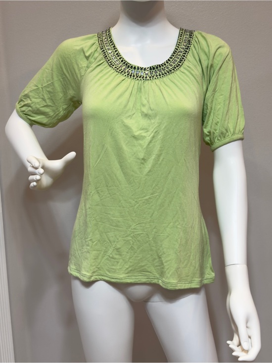 Tops - U- KNIT Women Blouse size : S with multiple stones designs at Crewneck .